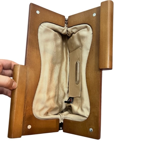 Urban Expressions Wood Handle Straw Tweed Sparkly Clutch - Picture 3 of 7